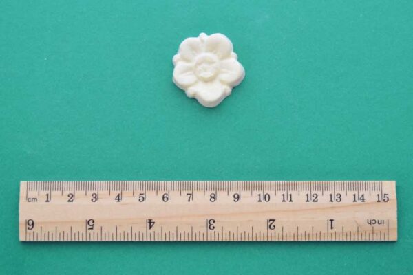 Small Blossom Flower Moulding