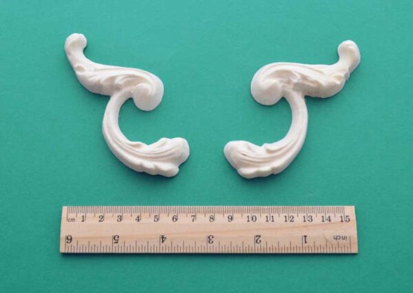Chunky Feather Scrolls Pair Resin Moulding